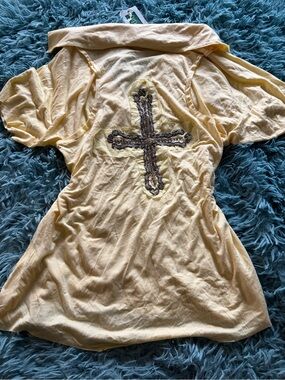 Women’s Yellow Short Sleeve Top with Embellished Cross